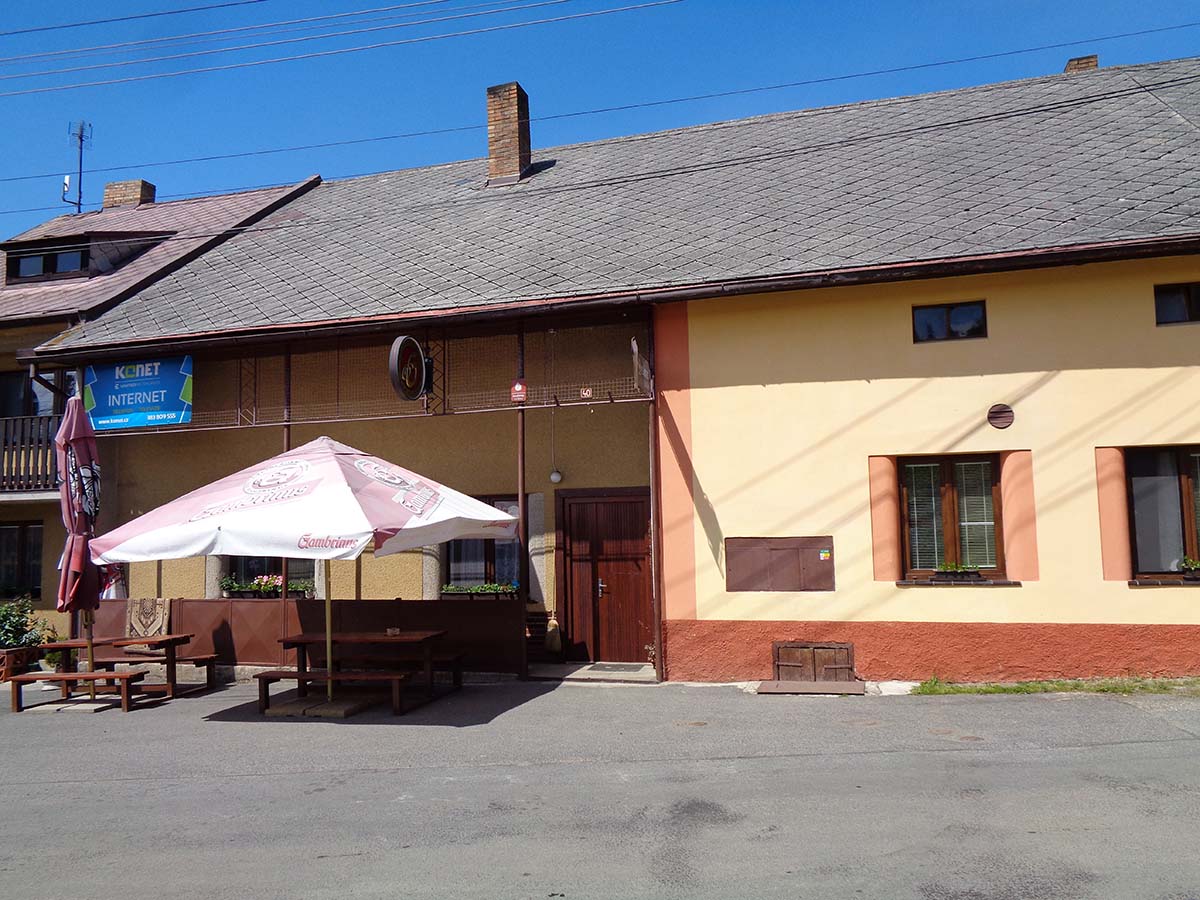 Hostinec U Křížů v Budislavicích