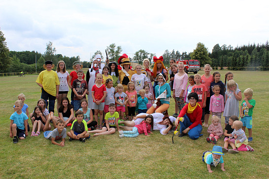 Ve Starém Smolivci na hřišti řádil Večerníček 6. 7. 2018