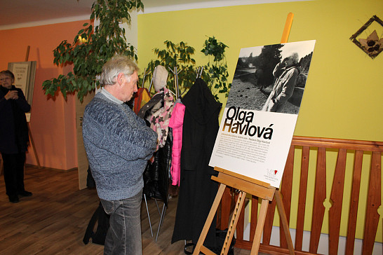 Zahájení výstavy fotografií paní Olgy Havlové