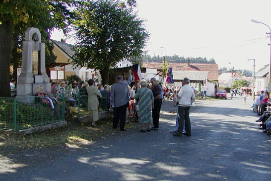 Sjezd rodáků v Budislavicích