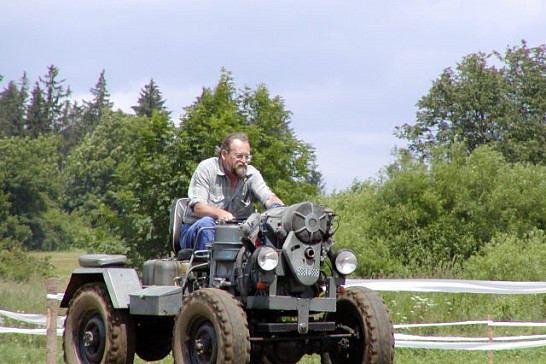 Dožická traktoriáda 2004