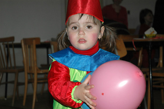 Dětský maškarní bál v Dožicích